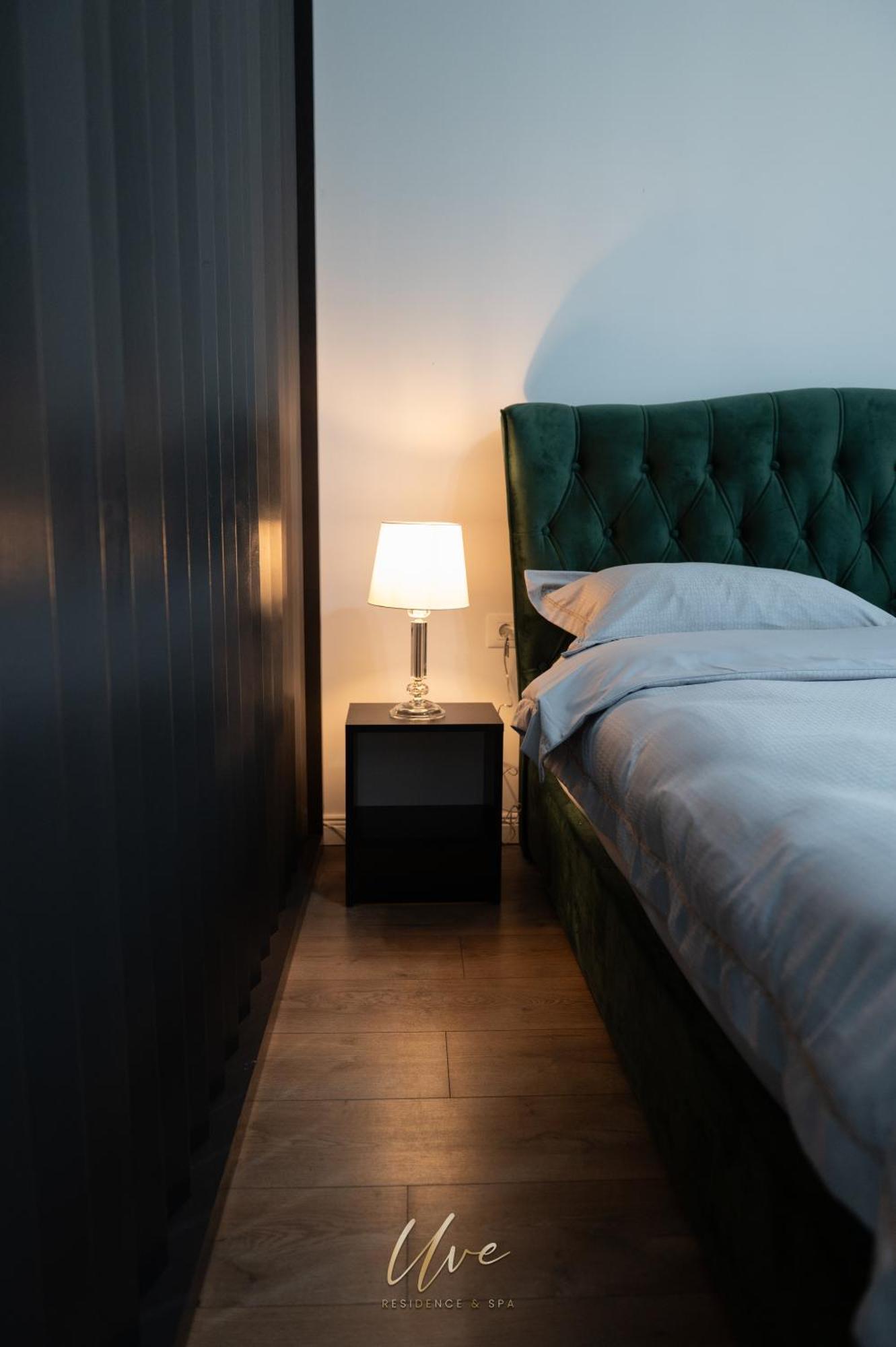 Uve Residence & Spa Piatra Neamţ Exteriör bild
